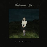 Vivienne Mort — Досвід